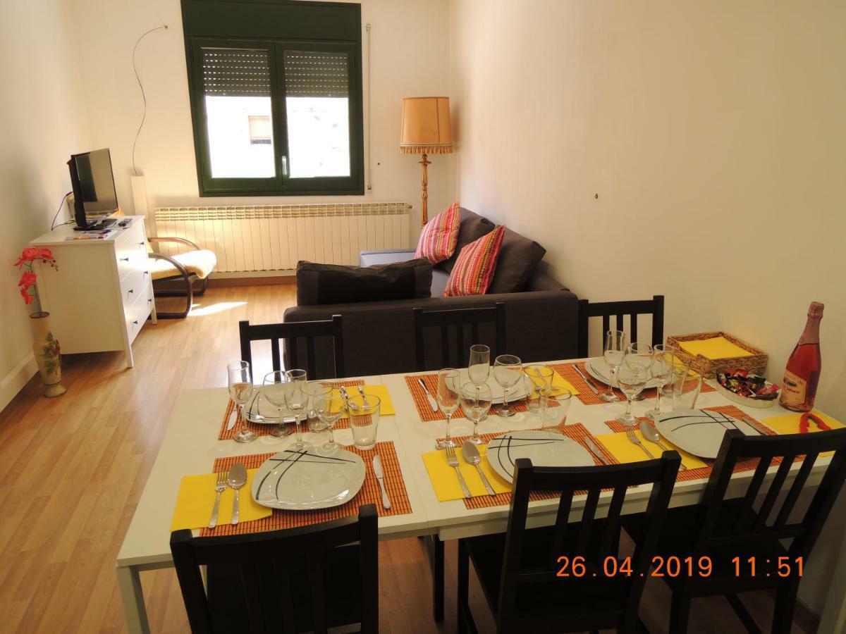 Апартаменти Apartament Jasmine Бесалу Екстер'єр фото